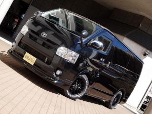 ハイエースバン中古コンプリート　モデリスタエアロ