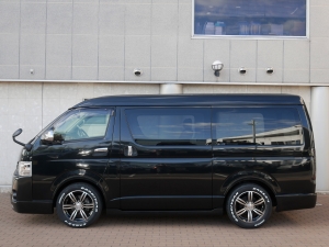 ハイエースバン中古車　ワイドバン　４ＷＤ