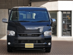 ハイエースバン中古車　ワイドバン　４ＷＤ