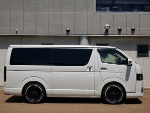 ハイエースバン中古コンプリート