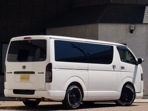 ハイエースバン中古コンプリート