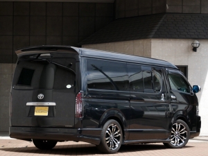 ハイエースバンワイドバン4WD　ベッドキット