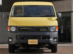 ハイエースＷ１０人乗り　新車カスタム　車中泊　フルフラットベッド