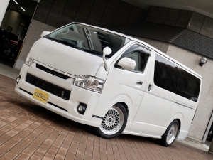 ハイエースバン中古コンプリート