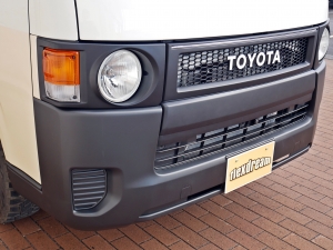 ハイエースバンDX　4WD　ディーゼル　丸目
