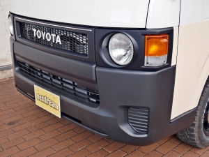 ハイエースバンDX　4WD　ディーゼル　丸目