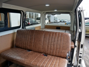 ハイエースバンDX　4WD　ディーゼル　丸目