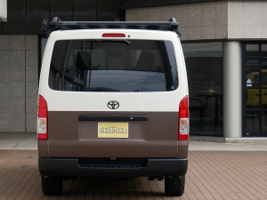 ハイエースバン安全装備追加 特別仕様車