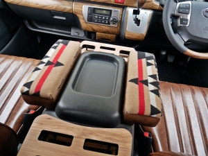 ハイエースバン安全装備追加 特別仕様車