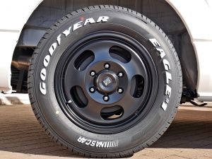 ハイエースバン安全装備追加 特別仕様車