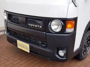 ハイエースバン丸目　アウトドア　キャンプ　ディーゼル四駆