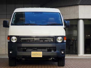 ハイエースバンアウトドア　キャンプ　ワイドバン四駆