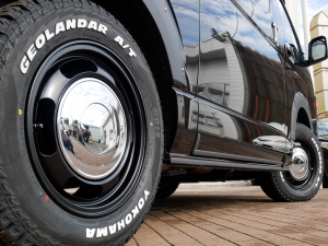 ハイエースバンディーゼル4WD　丸目カスタム　ネオクラシック