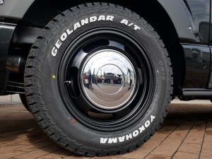 ハイエースバンディーゼル4WD　丸目カスタム　ネオクラシック