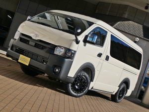 ハイエースワゴン新車アウトレットＦＤ－ＢＯＸ６　特設ライトイエロー　二段ベッド