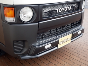 ハイエースバンDX　4WD　ディーゼル　丸目