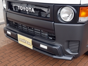 ハイエースバンDX　4WD　ディーゼル　丸目