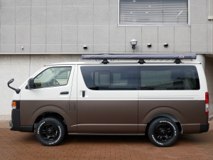 ハイエースバンDX　4WD　ディーゼル　丸目