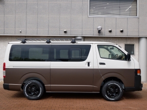 ハイエースバンDX　4WD　ディーゼル　丸目