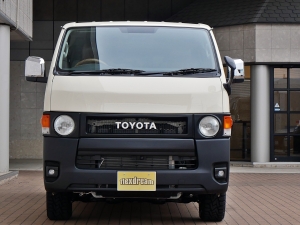 ハイエースバンディーゼル4WD　丸目カスタム　ネオクラシック