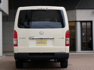 ハイエースバンディーゼル4WD　丸目カスタム　ネオクラシック