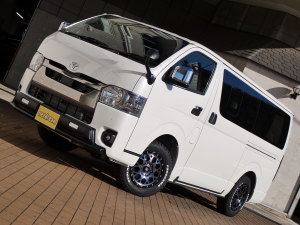 ハイエースバン新車一部改良後　ディーゼル四駆
