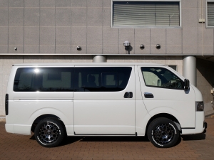 ハイエースバン新車一部改良後　ディーゼル四駆