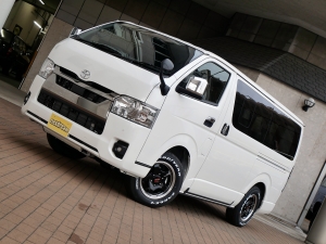ハイエースバン新車一部改良後　ディーゼル四駆