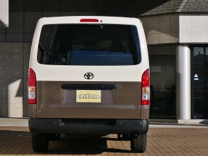 ハイエースバンDX　4WD　ディーゼル　丸目