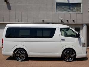 ハイエースワゴン１０人乗り　車中泊できる街乗り仕様車