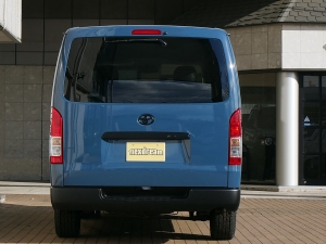 ハイエースバン4WD　ベッドキット　車中泊　丸目