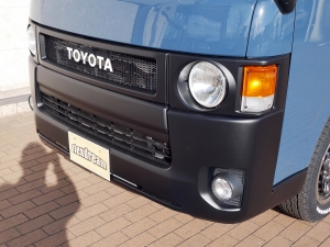 ハイエースバン4WD　ベッドキット　車中泊　丸目