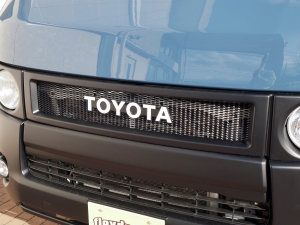 ハイエースバン4WD　ベッドキット　車中泊　丸目
