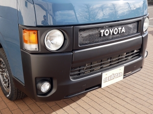 ハイエースバン4WD　ベッドキット　車中泊　丸目