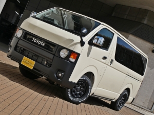 ハイエースバン新車アウトレット特設カラー：ライトイエロー