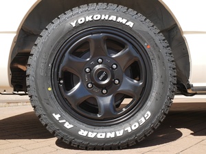 ハイエースバンDX　4WD　ディーゼル　丸目