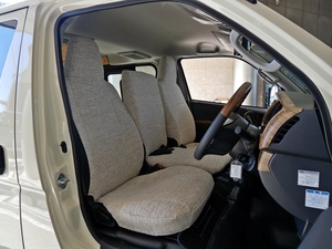 ハイエースバンDX　4WD　ディーゼル　丸目