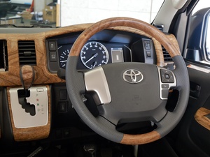 ハイエースバンDX　4WD　ディーゼル　丸目