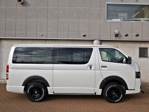 ハイエースバン新車アウトレット新車一部改良後　ディーゼル四駆
