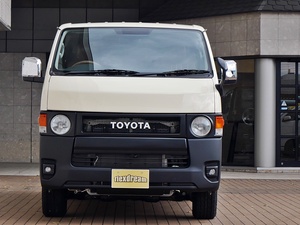 ハイエースバンディーゼル4WD　丸目カスタム　ネオクラシック