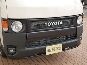 ハイエースバンディーゼル4WD　丸目カスタム　ネオクラシック