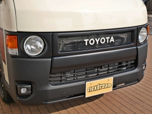 ハイエースバンディーゼル4WD　丸目カスタム　ネオクラシック