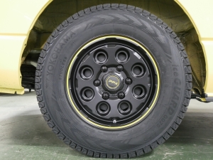 ハイエースバンディーゼル4WD　丸目カスタム　ネオクラシック