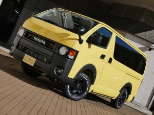ハイエースバンディーゼル4WD　丸目カスタム　ネオクラシック