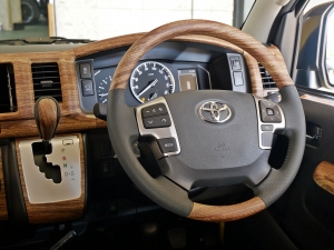 ハイエースバンディーゼル4WD　丸目カスタム　ネオクラシック