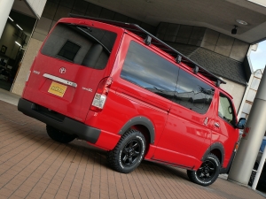 ハイエースバンディーゼル4WD　丸目カスタム　ネオクラシック