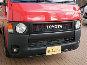 ハイエースバンディーゼル4WD　丸目カスタム　ネオクラシック