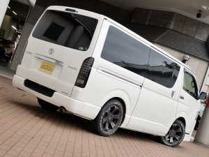 ハイエースバンローダウン　ベッドキット　車中泊