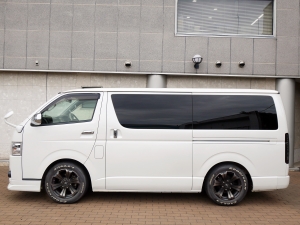 ハイエースバンローダウン　ベッドキット　車中泊