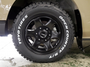 ハイエースバンディーゼル4WD　アースカラーパッケージ４Ｖ６ベージュ